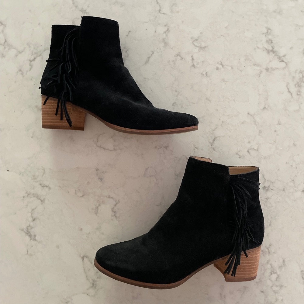 Banana Republic Black Suede Fringe Boot SZ 7